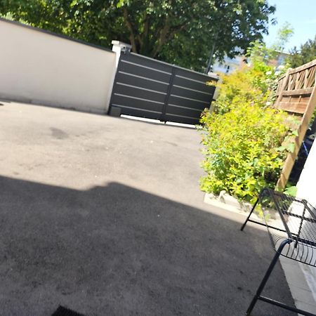 Escapade Pres De Lille - Appartement Charmant Avec Terrasse Et Parking Privee Mons-en-Baroeul Extérieur photo
